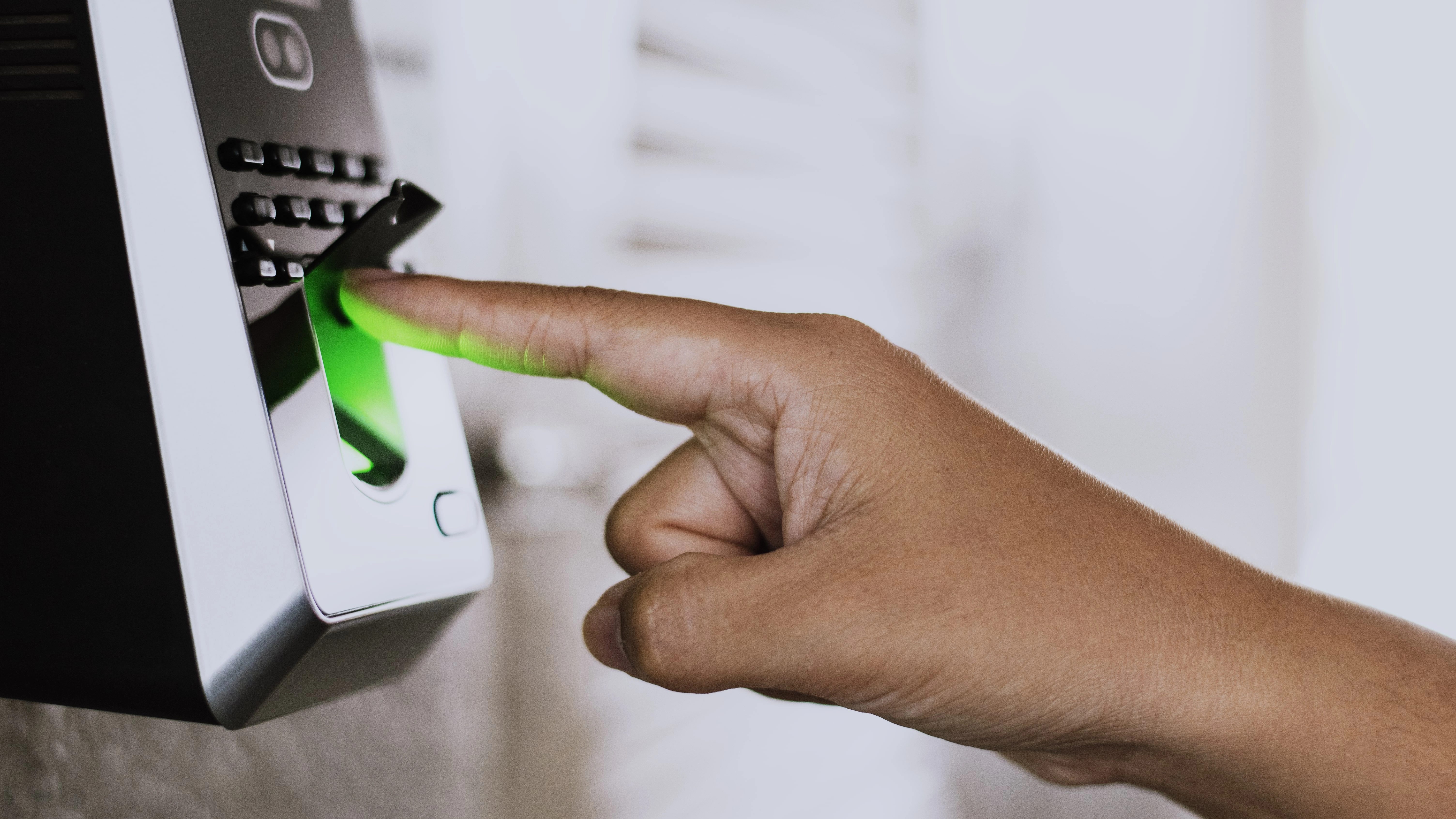 Eyes, Ears, and Fingers: Which Biometric System Ensures 100% Security for Your Banking App?